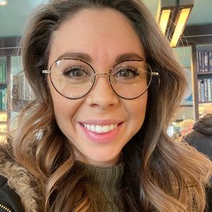 Meet your Posher, Kristina